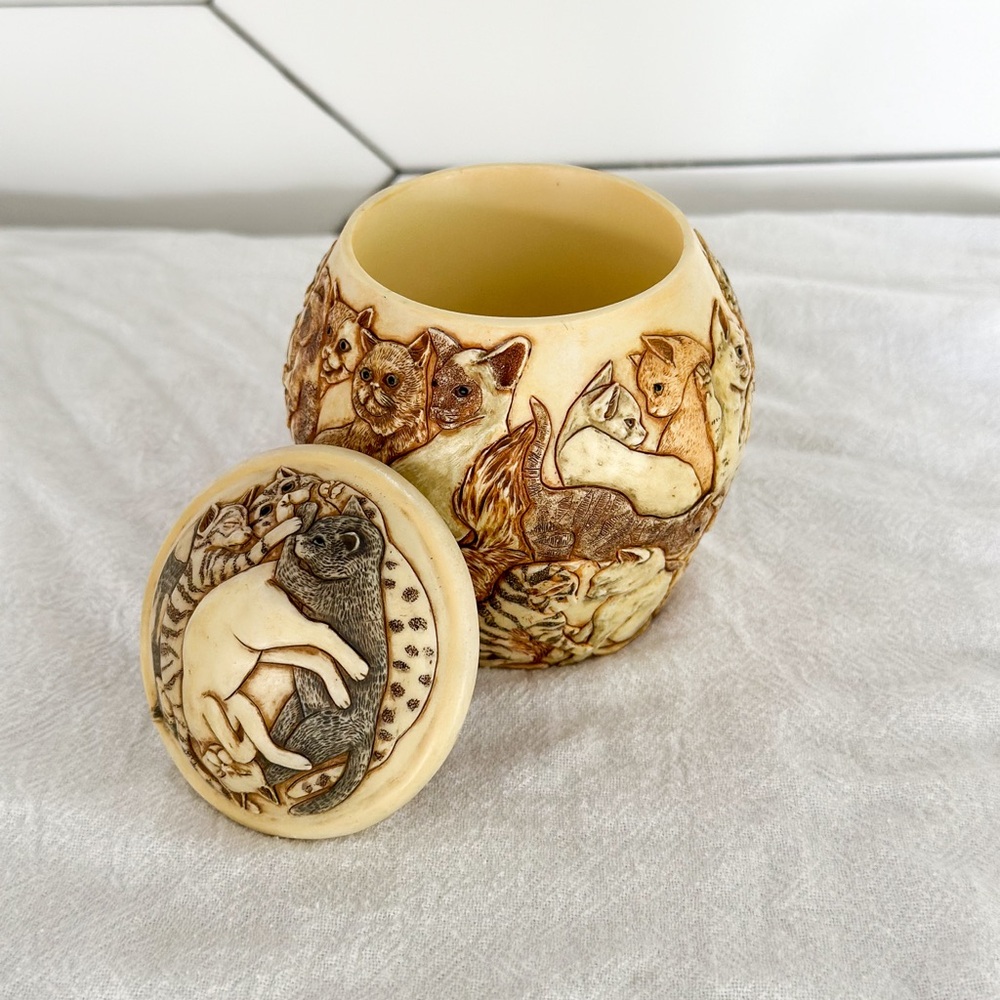 Jardinia harmony cat jar vintage
